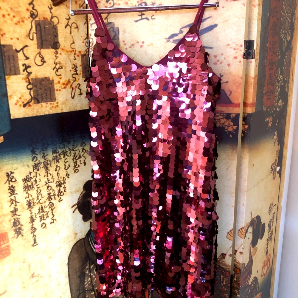 New sz 8. Mini dress with Burgundy sequins.